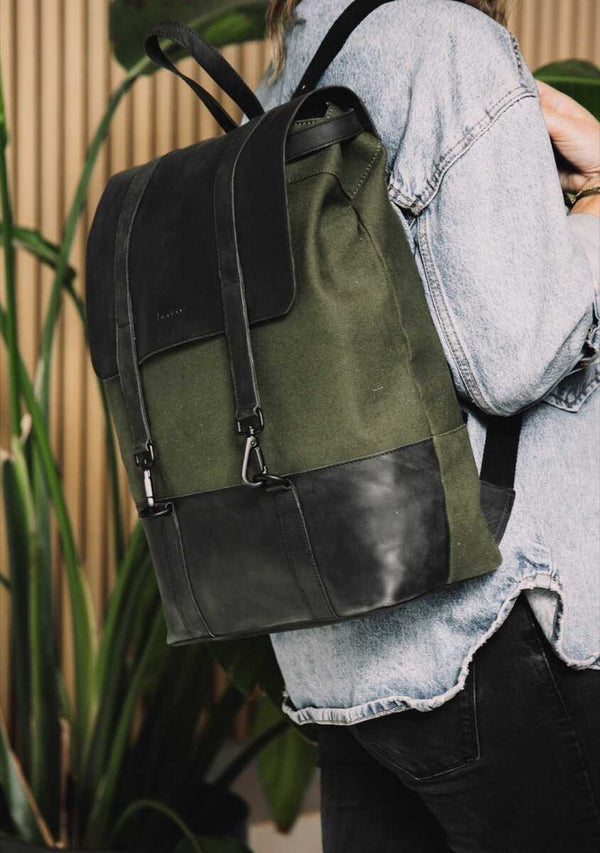 Leren Rugzak Finn - 17" - handgemaakt plantaardig gelooid leer